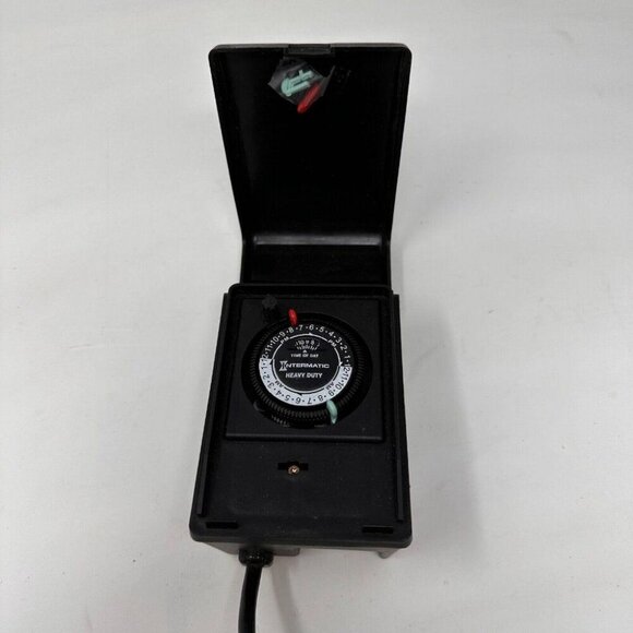 Intermatic HB32R Raintight Heavy Duty 24-Hour Outdoor Timer 10 Amp 1200w - Picture 1 of 8